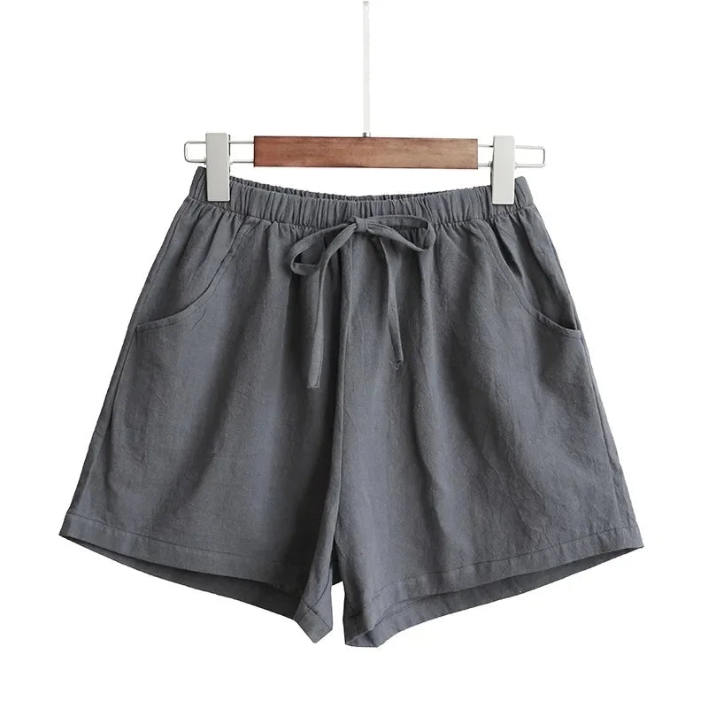 Short en lin taille haute oversize pour l'été 2025