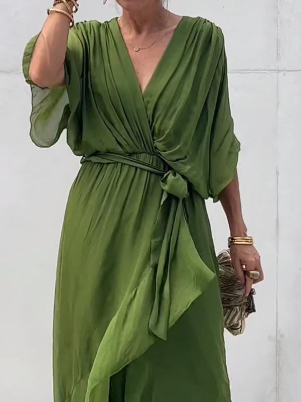 Abito estivo fluido da donna con scollo a V e cintura in vita
