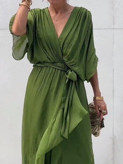 Abito estivo fluido da donna con scollo a V e cintura in vita
