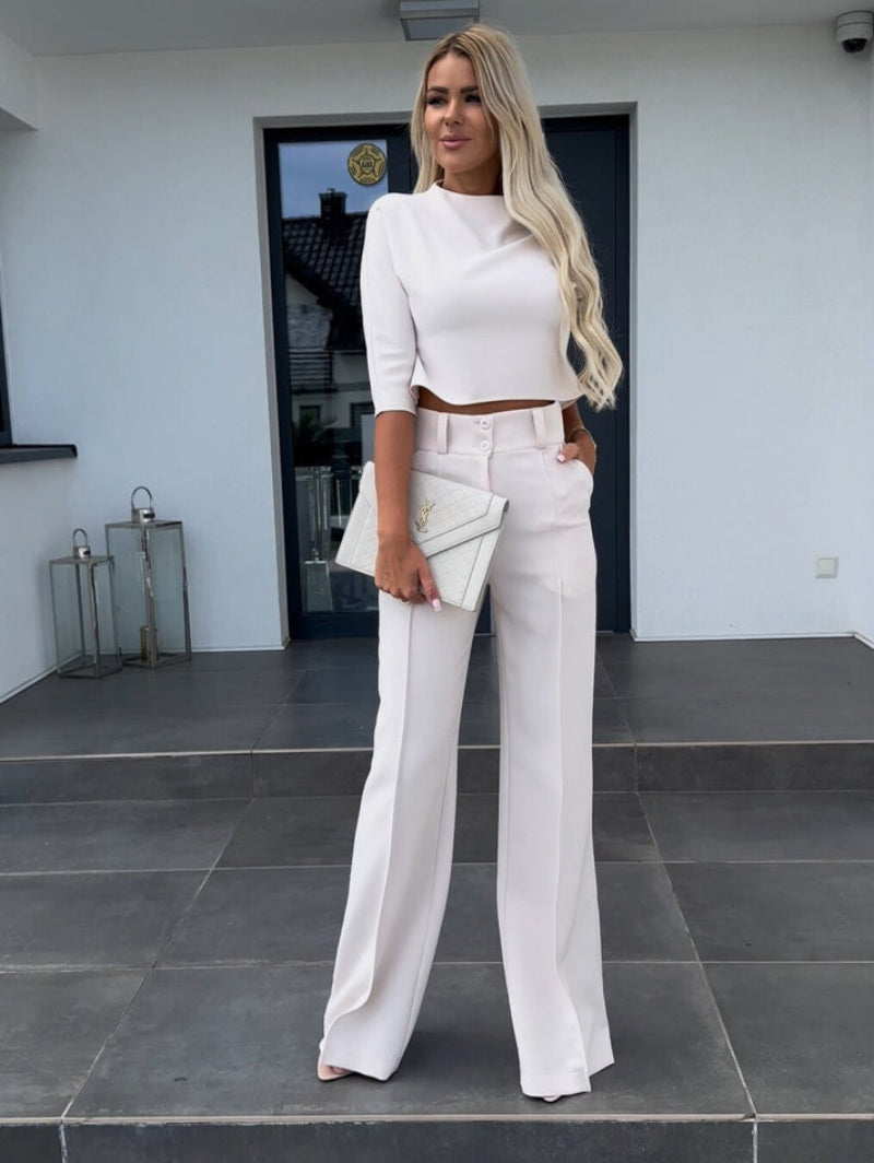 Elegante conjunto de dos piezas para mujer