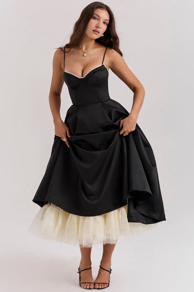 Abito da sera con ferretto | Raso | Elegante e femminile