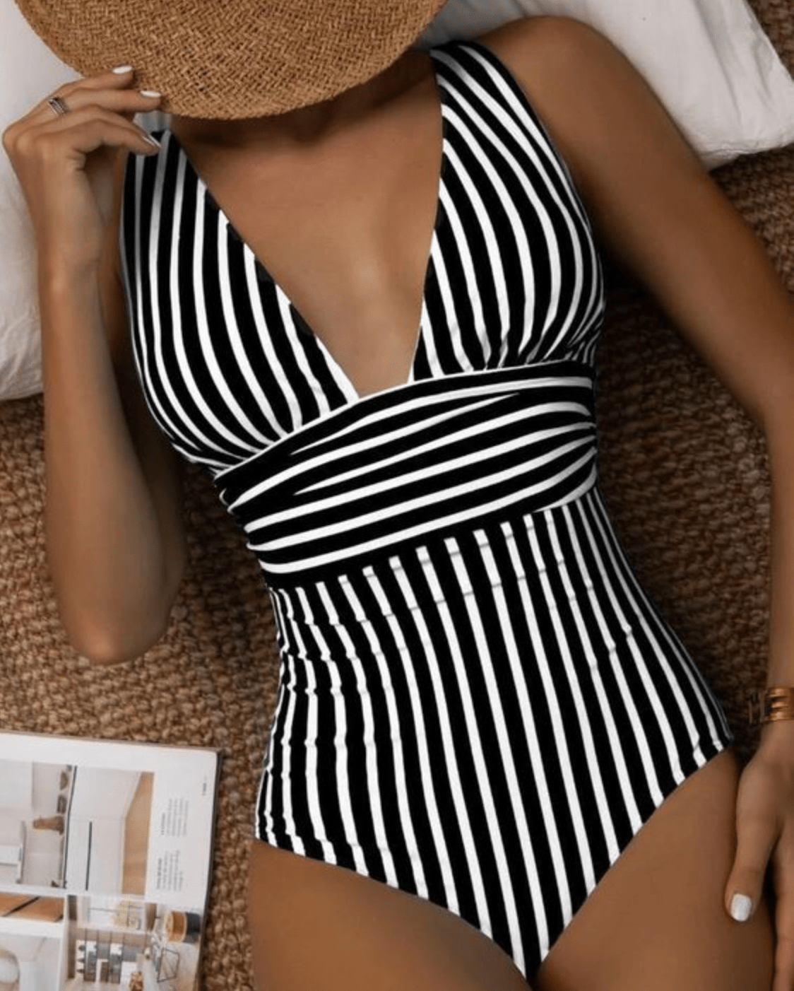 Costume da bagno donna a righe eleganti
