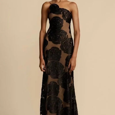Elegante vestido largo de malla floral