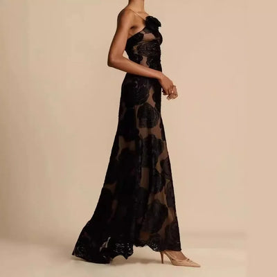 Elegante vestido largo de malla floral