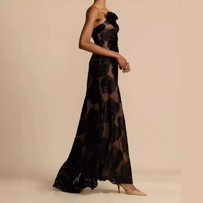 Elegante vestido largo de malla floral