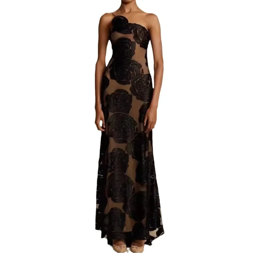 Elegante vestido largo de malla floral