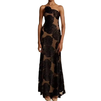 Elegante vestido largo de malla floral