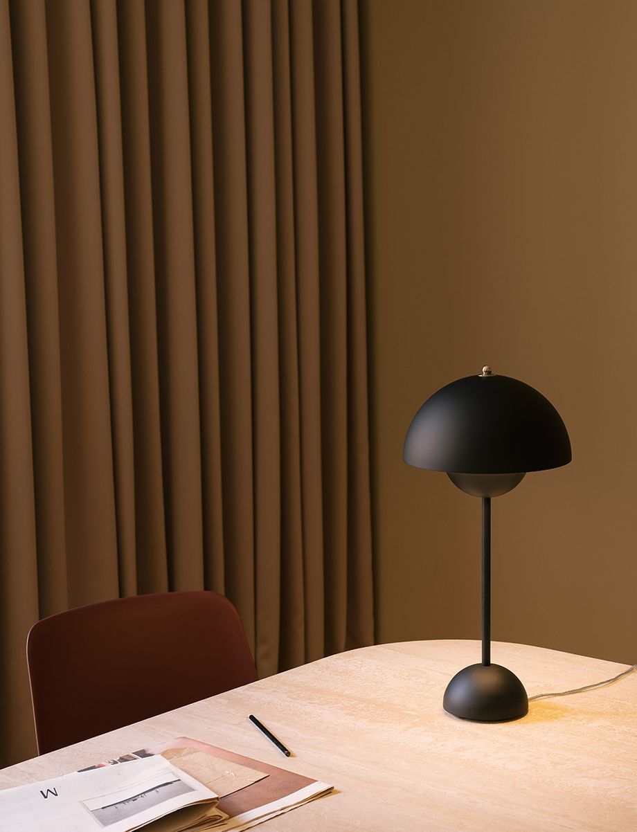 Umbrilight - Lámpara de mesa con pantalla retro