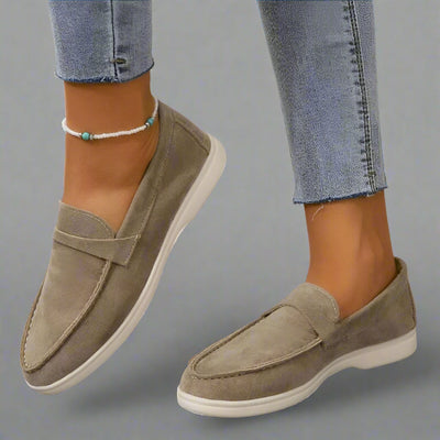 Lunaira | Mocasines de mujer elaborados artesanalmente con materiales de alta calidad