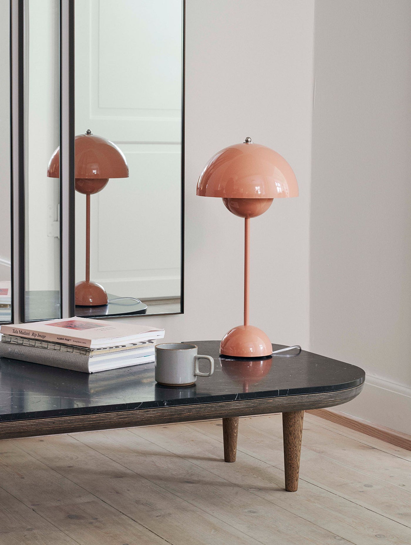 Umbrilight - Lámpara de mesa con pantalla retro