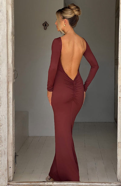 Robe longue avec coupe