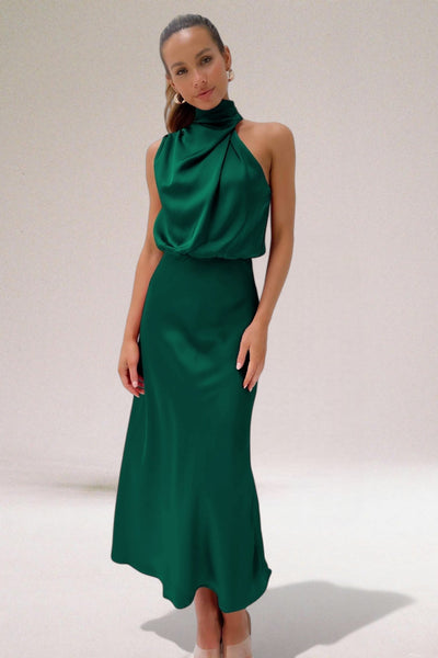 Abito elegante in raso con scollo ad aletta per donna