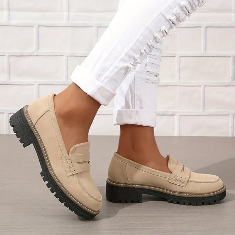 ESTA | Cómodo y atemporal modelo sin cordones