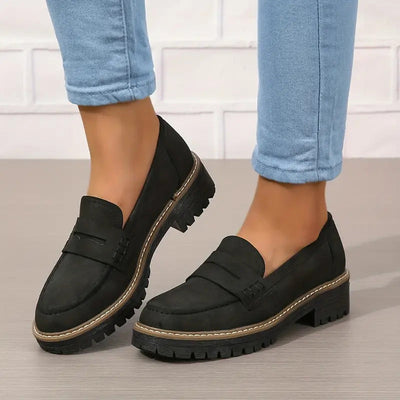ESTA | Cómodo y atemporal modelo sin cordones