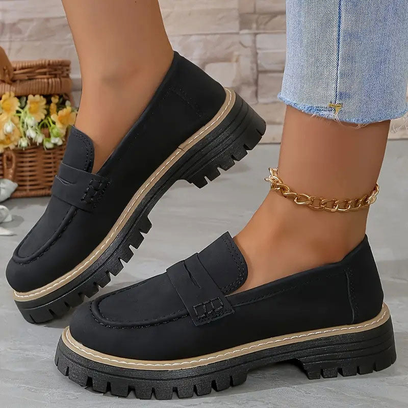 ESTA | Cómodo y atemporal modelo sin cordones