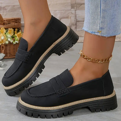 ESTA | Cómodo y atemporal modelo sin cordones