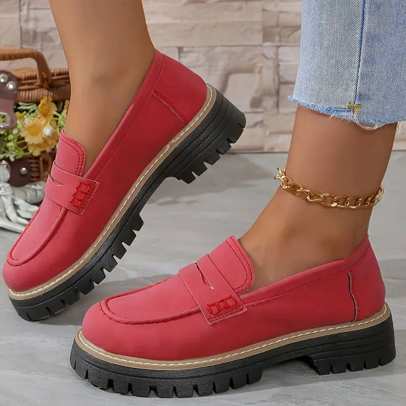ESTA | Cómodo y atemporal modelo sin cordones