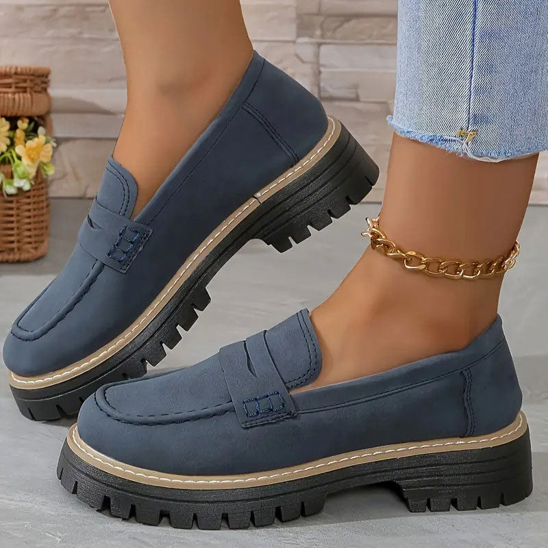 ESTA | Cómodo y atemporal modelo sin cordones