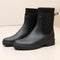 Botas de goma acolchadas para mujer, perfectas para actividades al aire libre.