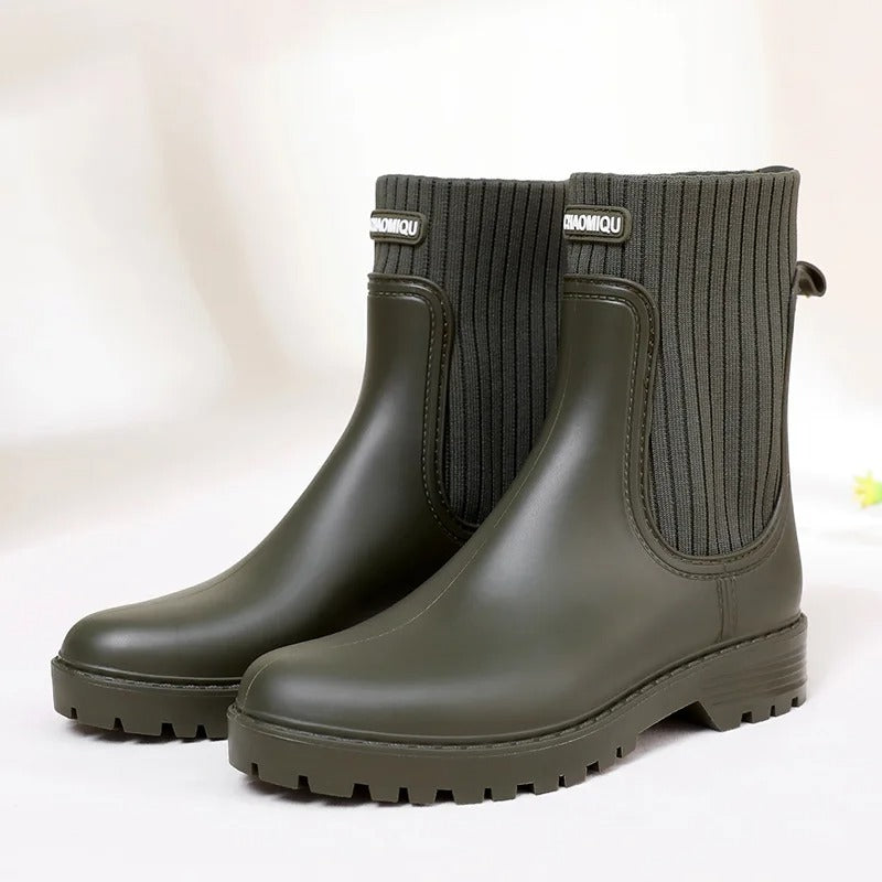 Botas de goma acolchadas para mujer, perfectas para actividades al aire libre.