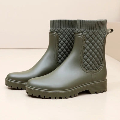 Botas de goma acolchadas para mujer, perfectas para actividades al aire libre.